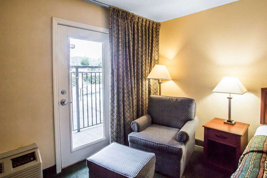 Rodeway Inn Чаттануга Номер фото