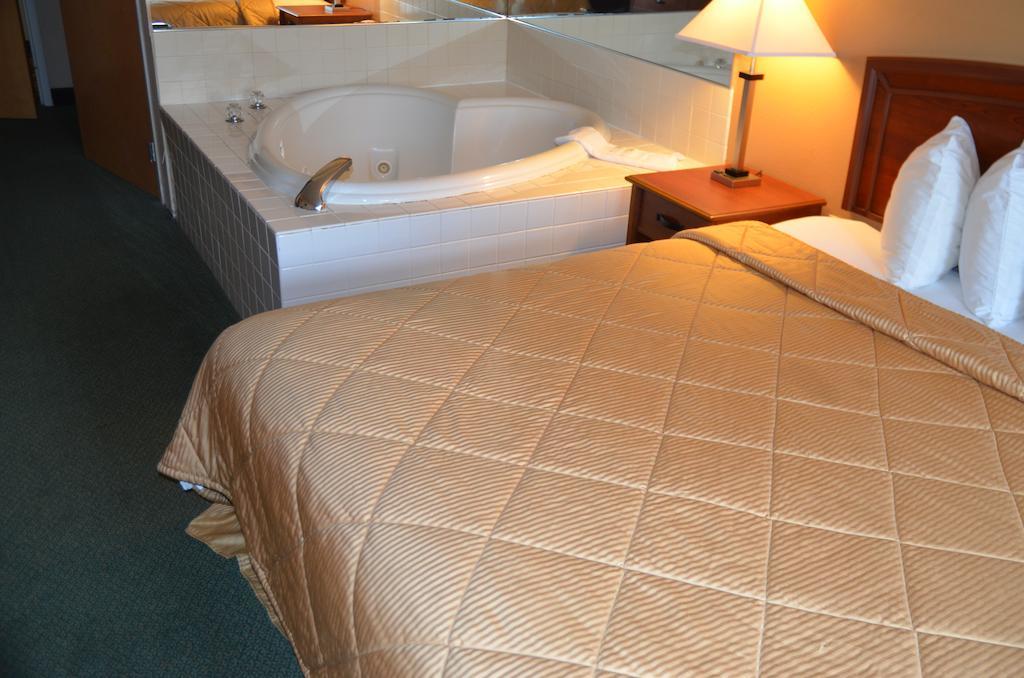 Rodeway Inn Чаттануга Номер фото